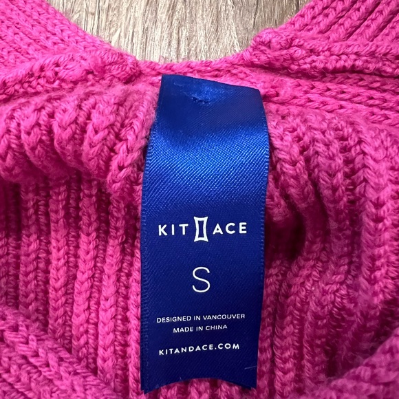 Kit and Ace Magenta Knit V Neck Sweater - Picture 3 of 8